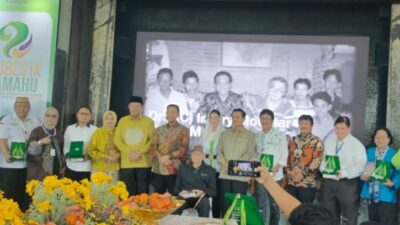 Gubernur Gusnar Ismail Buka Resmi Mubes IX LAMAHU Jakarta Selatan